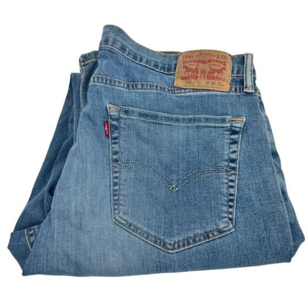 Levis Jeans Mens 36x34 ( Fits 36x32 ) 541 Athletic Faded Stretch Jeans